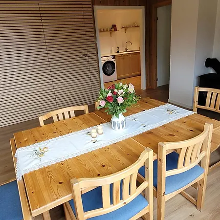Adventure House Katrine Apartment